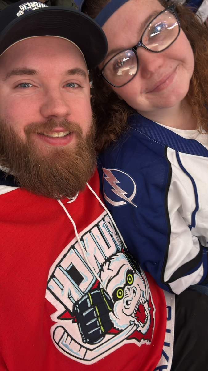 Matt14Sully's tweet photo. @SyracuseCrunch #TullysPucks Section 220, ROW B, Seat 6 https://t.co/8QvjSSN2I4