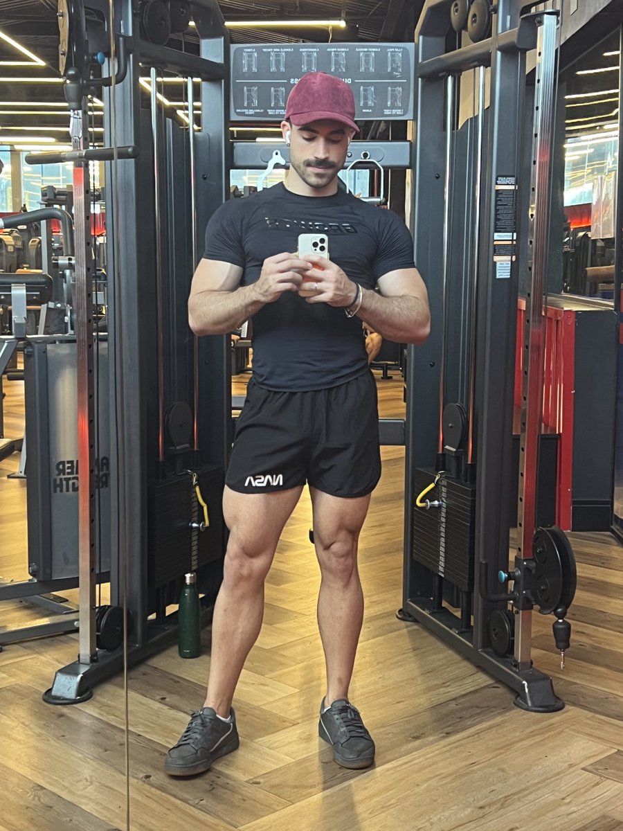 ᴠɪᴛᴏʀ𐚁 tweet media