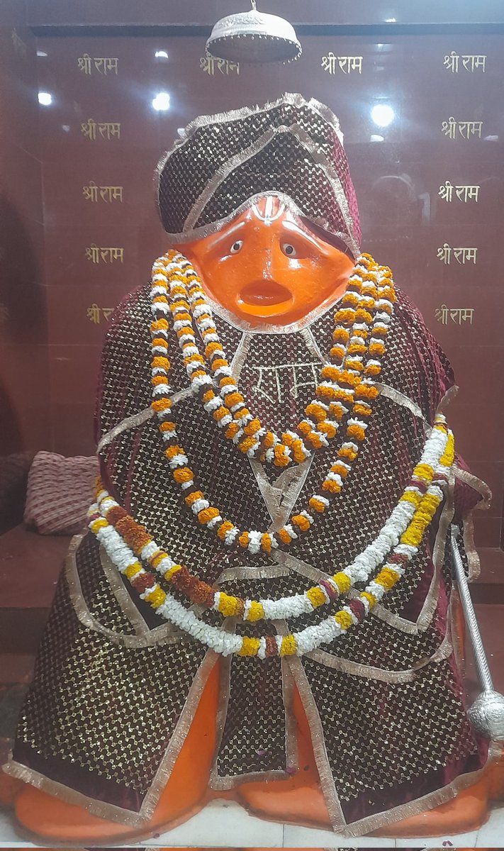 RahulSh96830769's tweet photo. #जयश्रीराम जी.. ईष्ट आराध्य देव श्री वीर हनुमान जी बालाजी महाराज की जय..
आज के दर्शन सामोद बालाजी https://t.co/Tlo7VTwmN8
