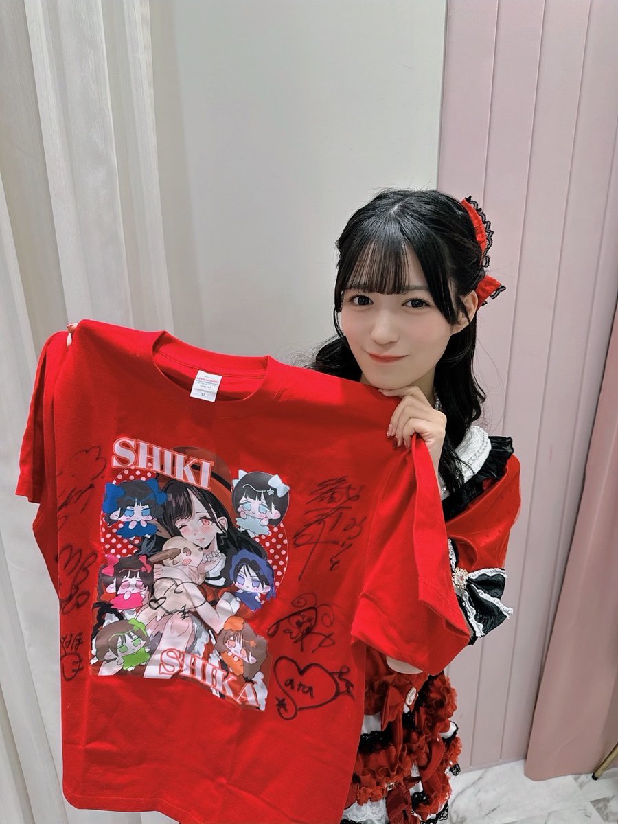 赤間四季生誕祭開催記念❤️‍🔥!
　　　　　　　　　　━━━╋

この投稿へリポストorいいねorコメントをされた方に
メンバー全員がサイン入りした生誕Tプレゼント🎂💫
※2/11(水)まで☑️

#赤間四季生誕祭2025