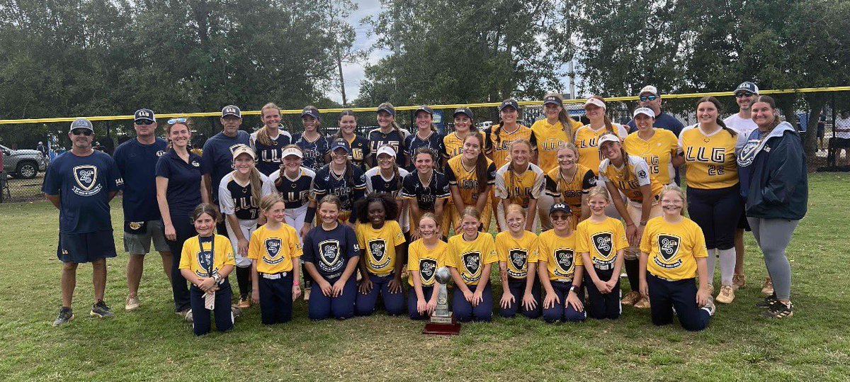 Happy NGWS Day!
Throwback to our Navy vs Gold game at Summit where our ⚡️girls and women showed out. Although, here at LLG, we celebrate Girls and Women in Sports EVERY day!
#AllGoldAllGrind
#ILEAP