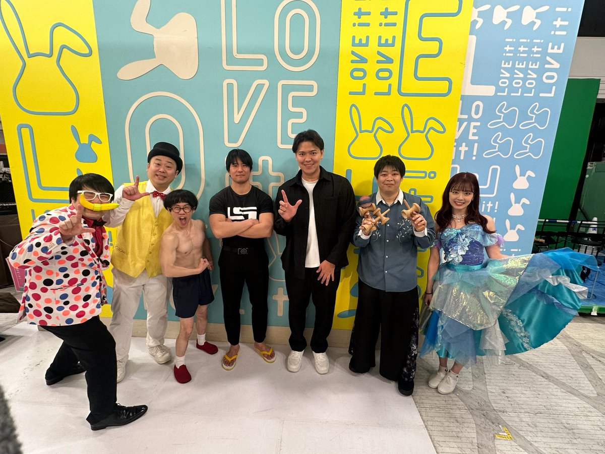 ayaya1825's tweet photo. ラヴィット！に出演させていただきました☺️🐰
そしてまさかの優勝しました🏆
ありがとうございます🥹うれしい
スタッフの皆さん全員優しくて
出演者の方も優しくて本当に
恵まれています😍！！！！！！
ありがとうございました🫶 https://t.co/N4OxF8Mlt5