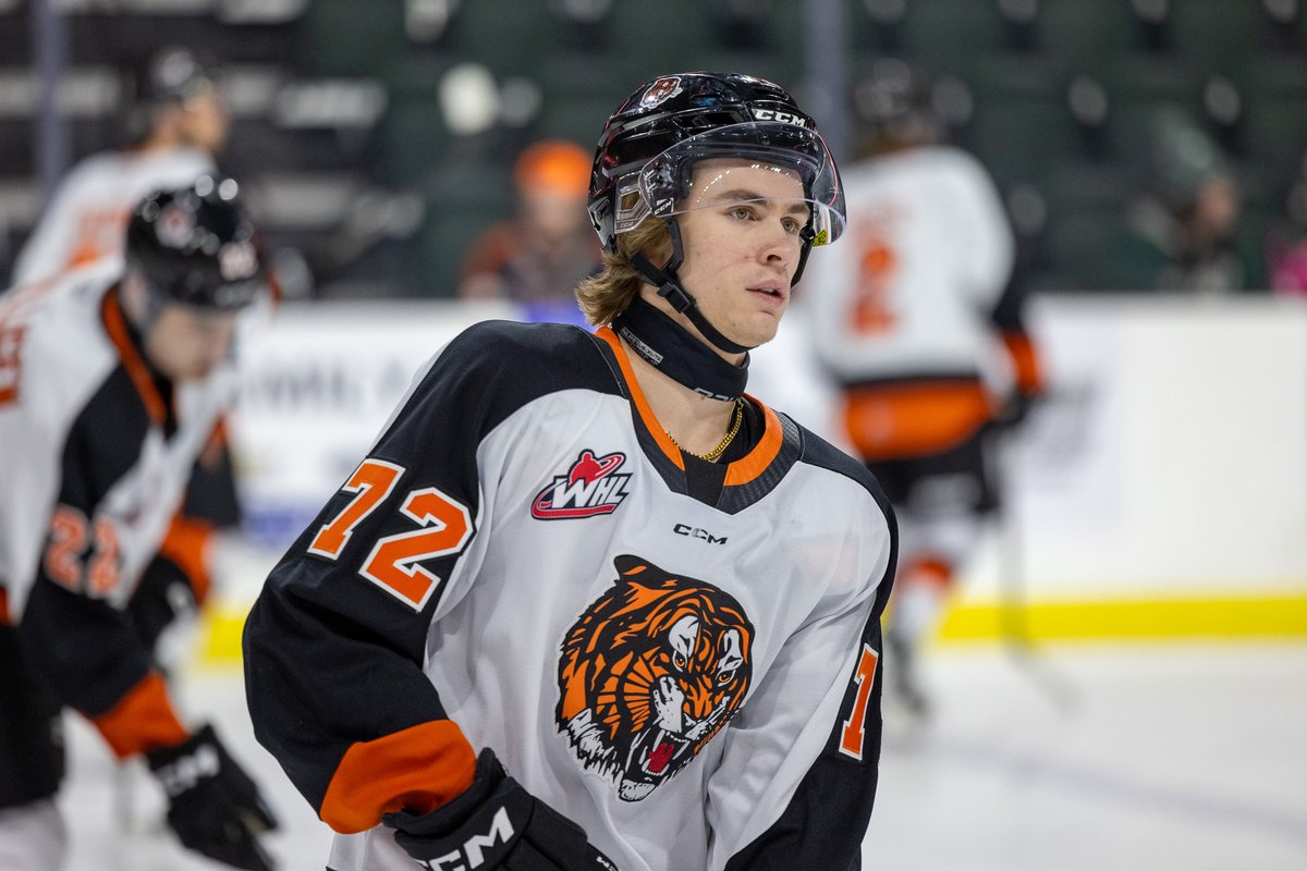 Couldn't be prouder of this young man. I went to high school with his parents, who sacrificed everything for his career.

This speaks volumes about his upbringing. Standing up for your mother and family is exactly what a young man should do.

I'd do exactly the same #YukonStrong