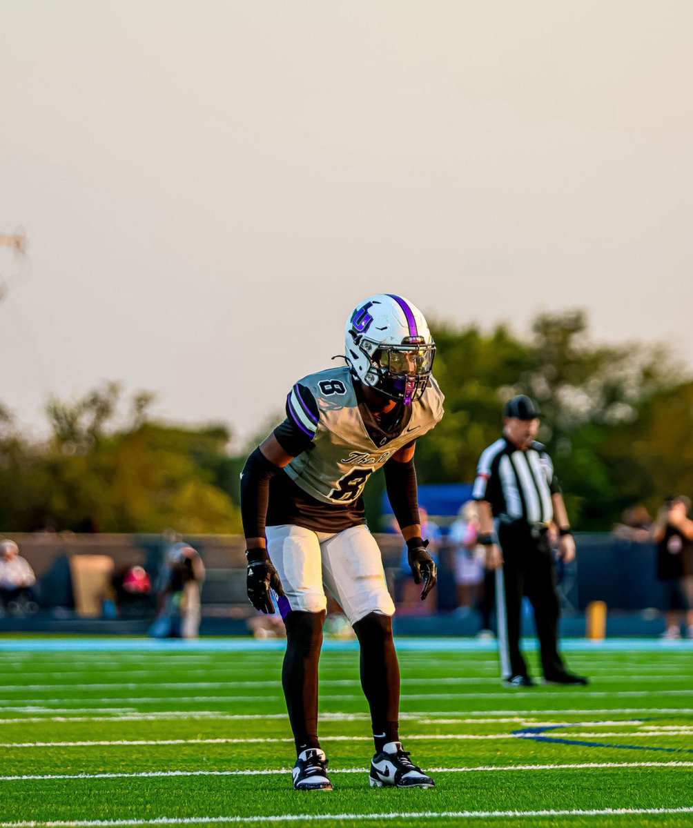 WacoUFootball's tweet photo. Three of our very own made the Top 25 recruits in Central Texas for the ‘27 class @WacoTribSports ‼️

@DDavontrae 
@laquan_hughesjr 
@Roenriquez09 

#RecruitTheU🙌‼️ 
#ItsAllAboutTheU🙌‼️ 
#ForTheSouth https://t.co/RPPC2Qm8Nv