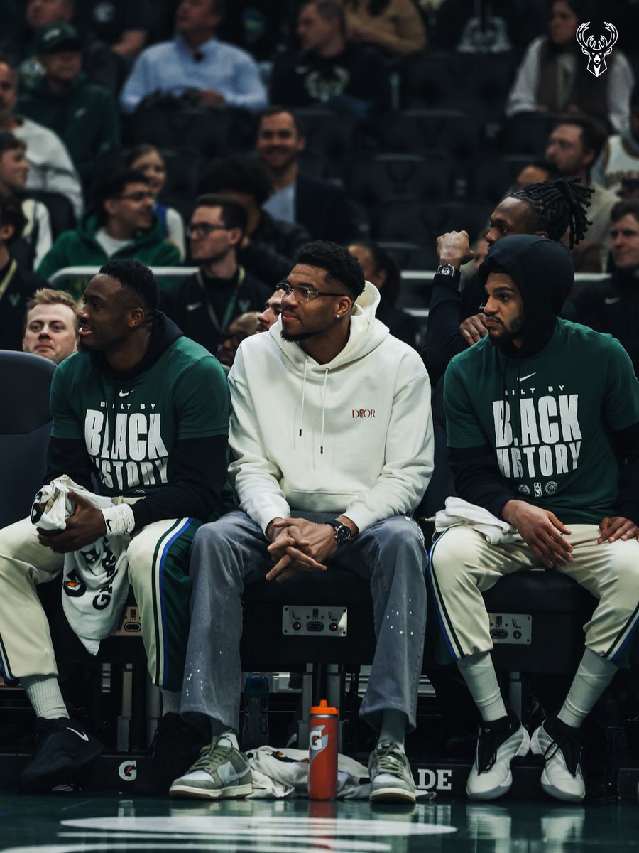Bucks's tweet photo. Supporting the squad. https://t.co/IZyoyri2yv
