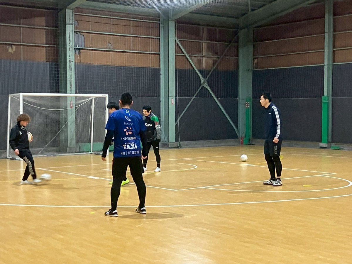 fckln_2002's tweet photo. 2月4日練習

チーム体制のベースも決まり、2026シーズンに向けてスタートを切りました！
開幕に向け、しっかりチーム戦術のベースを築いていきたいと思います

新加入選手、スタッフを募集しています
ご応募やお問い合わせはDMで受付しています！ https://t.co/sX0inb1l7b