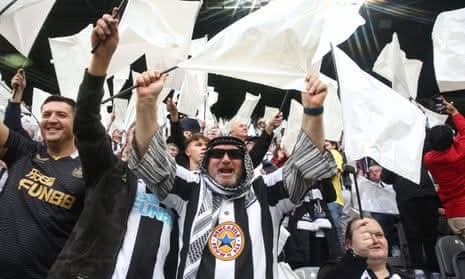 Magpie24_7's tweet image. Elanga scores his first goal for us.... 

Man City 3-1 Newcastle and the Geordies singing:

'We're going to win 6-5, we're going to win 6-5'.

Newcastle fans with the gallows humour at the Etihad.

#NUFC #NUFCNews #Newcastle #EPL