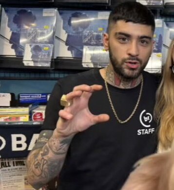 ˚✧₊ 𝐋𝐮𝐚☾¹⁷🐈‍⬛ tweet media