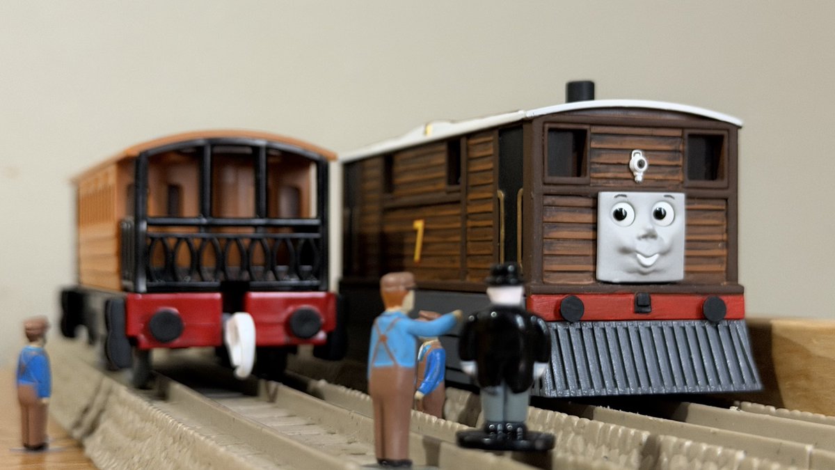 tomasdaspoon's tweet image. “Oldies but Goldies, we still care for you!”

Here is TOMY NITRO Toby the Tram Engine and Henrietta! Literally had no clue this was being made! He was made by (@stankengine105) with some help from a few friends for feedback!!