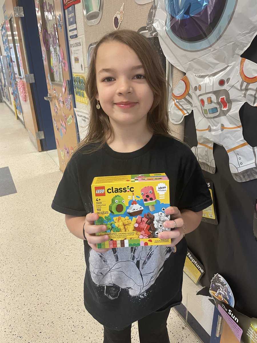 BGES3rdGrade's tweet photo. Congrats to this kiddo for winning the “guessing jar” of the month!  She guessed the correct number of legos in a bag of legos 🥰 @AACountySchools  @BelleGroveAACPS #belonggrowsucceed https://t.co/y0ZVZ8Ffn4