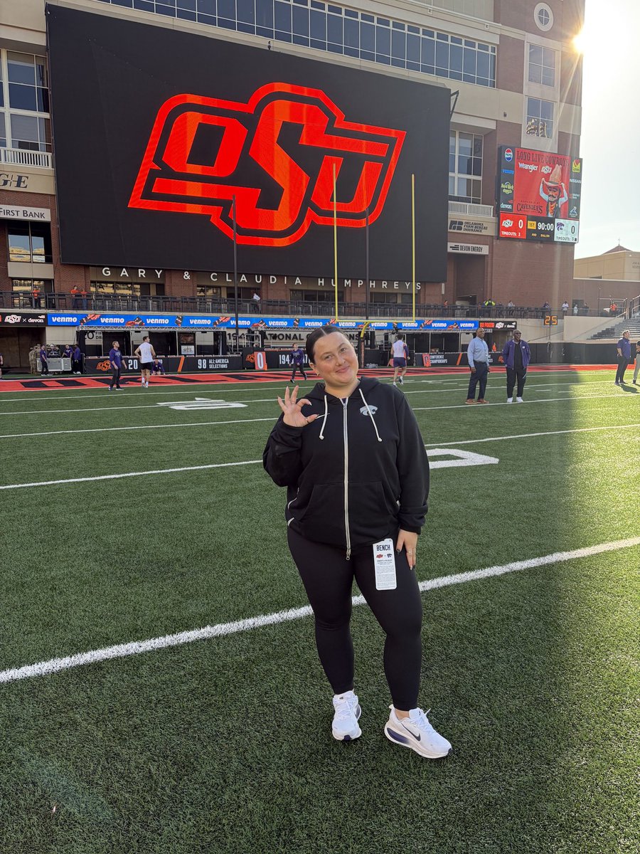 CoachSchneids's tweet photo. I couldn’t be more proud of @aubreyschneids out there doing her thing on #NGWSD2026 #EMAW https://t.co/8NNfj8u9iY