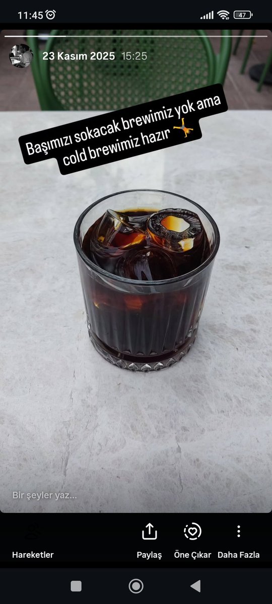 bbirbes's tweet photo. Kahvecimizin işleri niye düşük derken, yaptığım şakalar https://t.co/3JOmcHlxGM