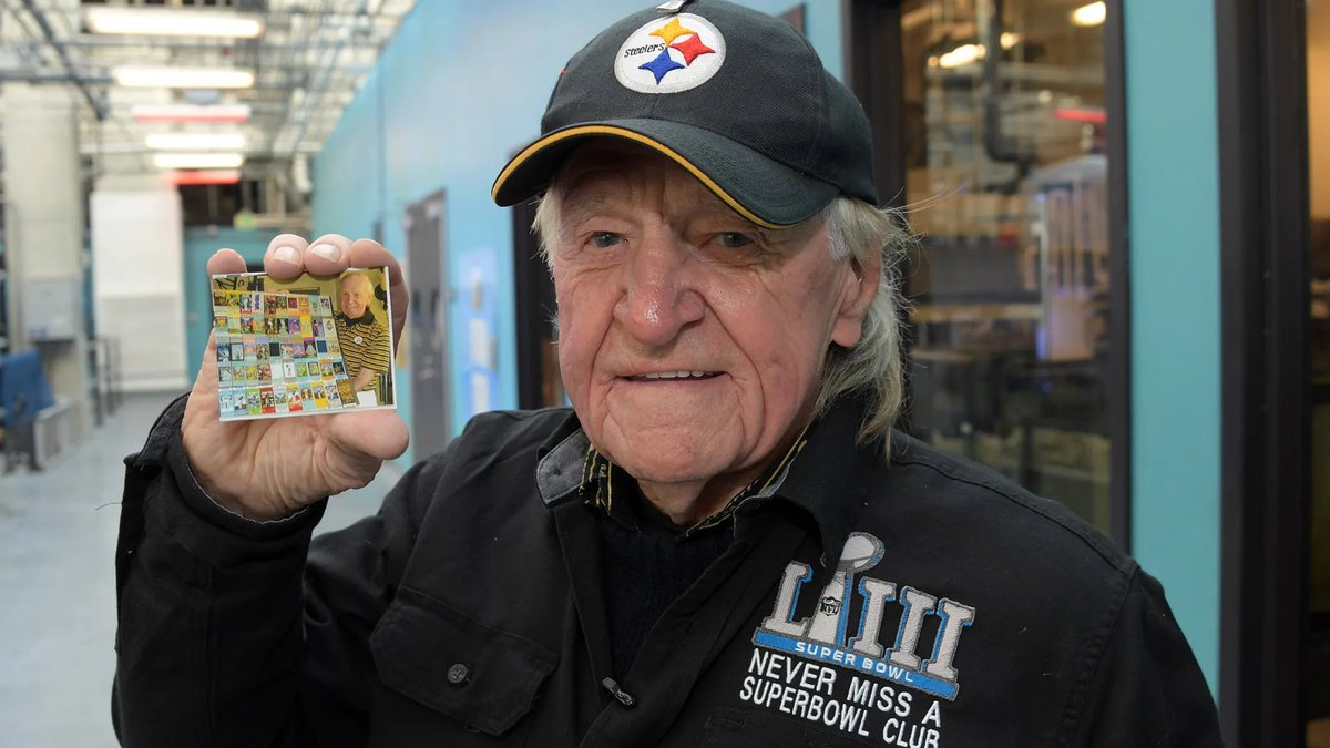 QBgami's tweet photo. The four known people who have attended every Super Bowl in NFL history:

- Don Crisman (Maine)
- Gregory Eaton (Michigan)
- Tom Henschel (Pennsylvania)
- John Biever (Wisconsin), photojournalist https://t.co/aOIbToz6Rw
