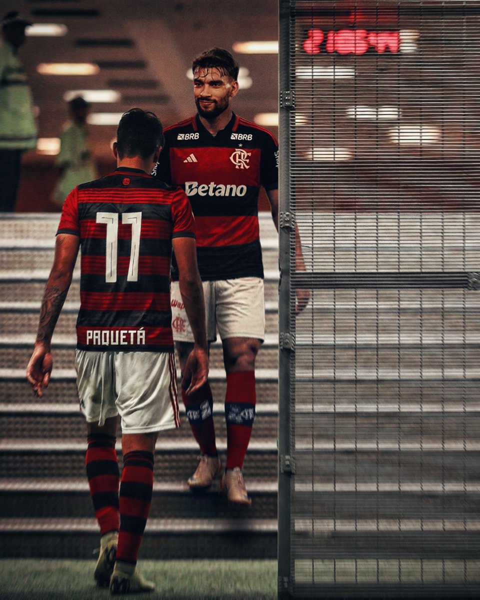 Flamengo's tweet image. Acima de tudo 𝐑𝐮𝐛𝐫𝐨 𝐍𝐞𝐠𝐫𝐨!

Seja bem vindo de volta, Garoto do Ninho!

#arteespecial