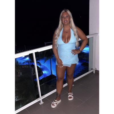 amynicolson_'s tweet photo. #NewProfilePic https://t.co/fvJqxuaXne