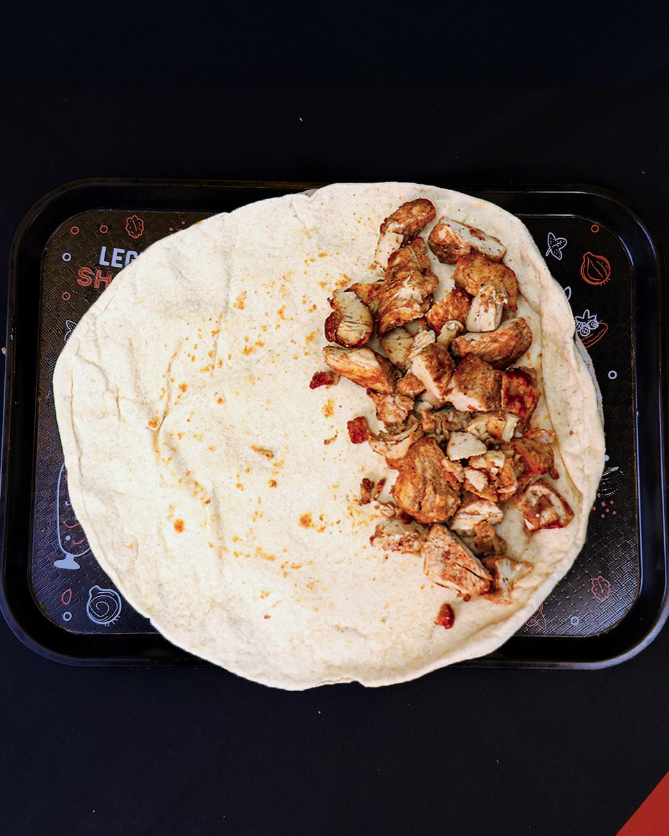 shelbyscanada's tweet photo. Za Crisby Shicken Tawook Shawarma. Crunch away, my friends! 🫡🌯 https://t.co/vjNEDlri3W