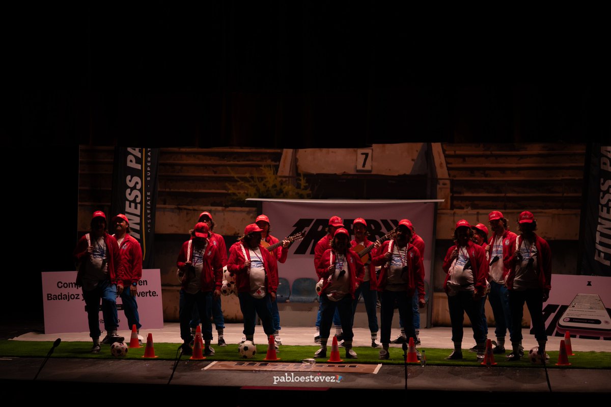 FOTOS | Valentín, entrenador infantil