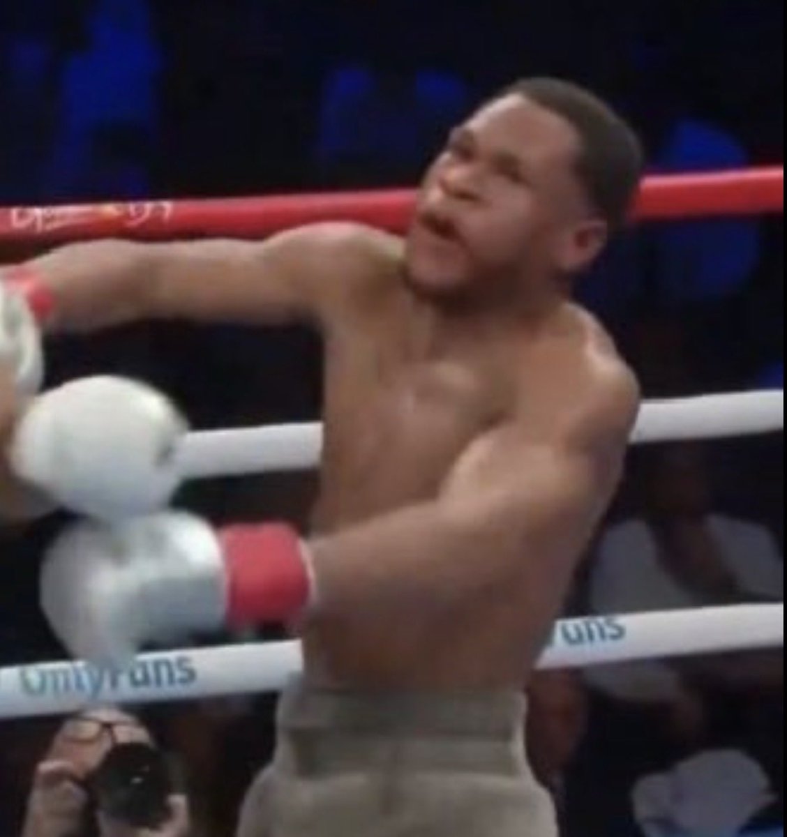 therealestdmo's tweet photo. @j88tykryk2 @Realdevinhaney https://t.co/ejihv24wJR