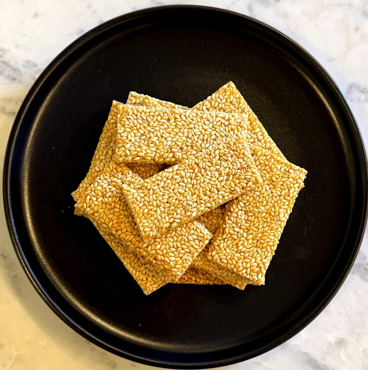 Just how healthy are sesame seed bars?
.
cooksavorcelebrate.com/sesame-bars/
.
#snacks