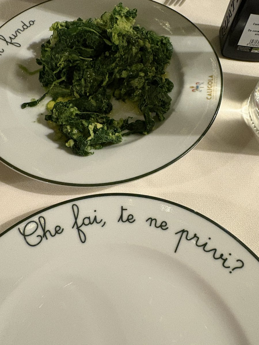 kindnessweak's tweet photo. Frasi che ho amato in quel di Roma

M’illumino d’immenso 
Nil difficile volenti (“nulla é difficile per chi vuole”)
I can’t go on I”ll go on 
Che fai te ne privi?? https://t.co/mhevJAaIVl