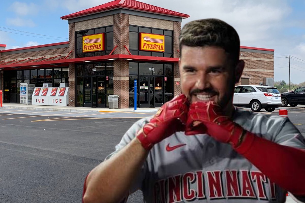 FiveStarForReal's tweet image. How coming back to FiveStar feels after I've been gone (I haven't gone since yesterday)