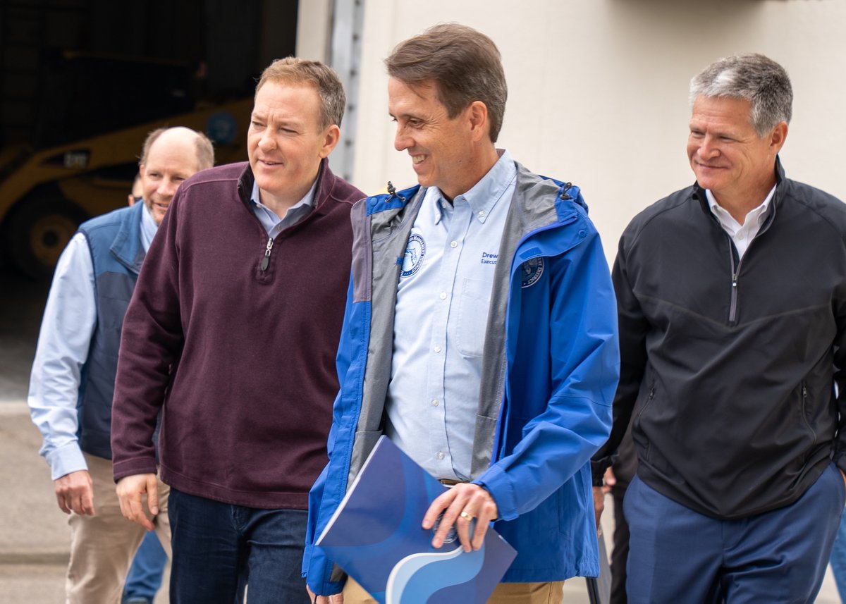 ✨ Thank you <a href="/epaleezeldin/">Lee Zeldin</a>, <a href="/EPA/">U.S. EPA</a>, and <a href="/EPARegion4/">U.S. EPA Southeast Region</a> for visiting the <a href="/SFWMD/">South Florida Water Management District</a>! It was great to talk about Everglades restoration and water management in South Florida and to take you and your team on a site visit of a pump station and a stormwater treatment area (STA) with <a href="/SFWMD/">South Florida Water Management District</a>