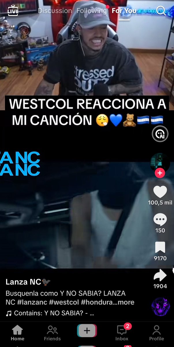AlexAlterego333's tweet image. Ya vi varios artistas que nomás ponen una reacción Fake de West arriba y les funciona a los hptas jajaja