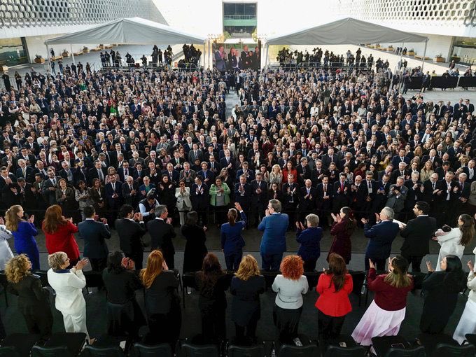 Muchísimas gracias a empresarias y empresarios de los comités de promoción de inversiones en los 32 estados por su participación este día en la reunión con la Presidenta Claudia Sheinbaum.
