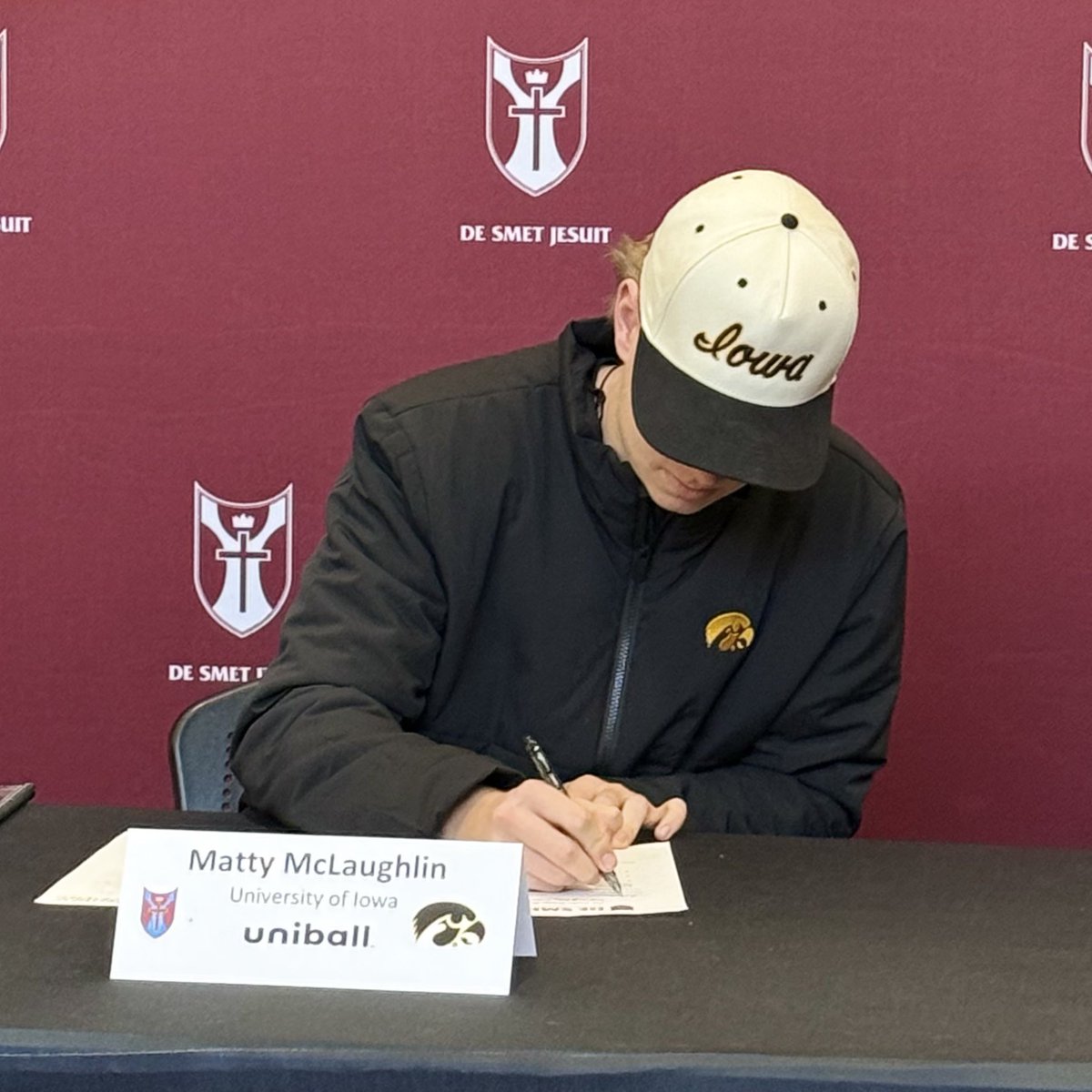 De Smet Jesuit tweet media