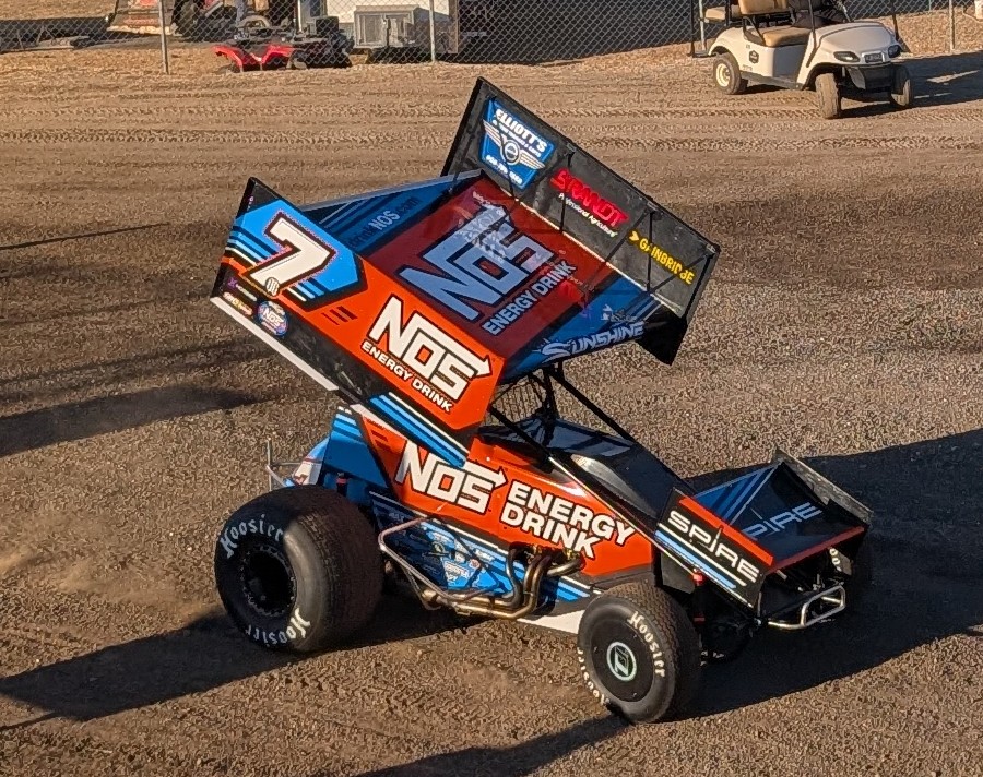 mikevleone's tweet image. .@TyCourtney7BC has fired the @ClausonMarshall #7BC for motor heat with the @WorldofOutlaws. Tyler already has a pair of wins here @VolusiaSpeedway last week with @ASCSRacing 360s