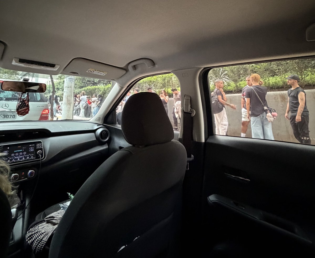 oi ju pode chamar de ju tweet media