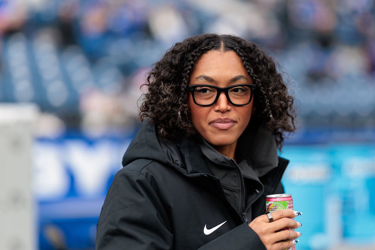 Lauryn Ford tweet media