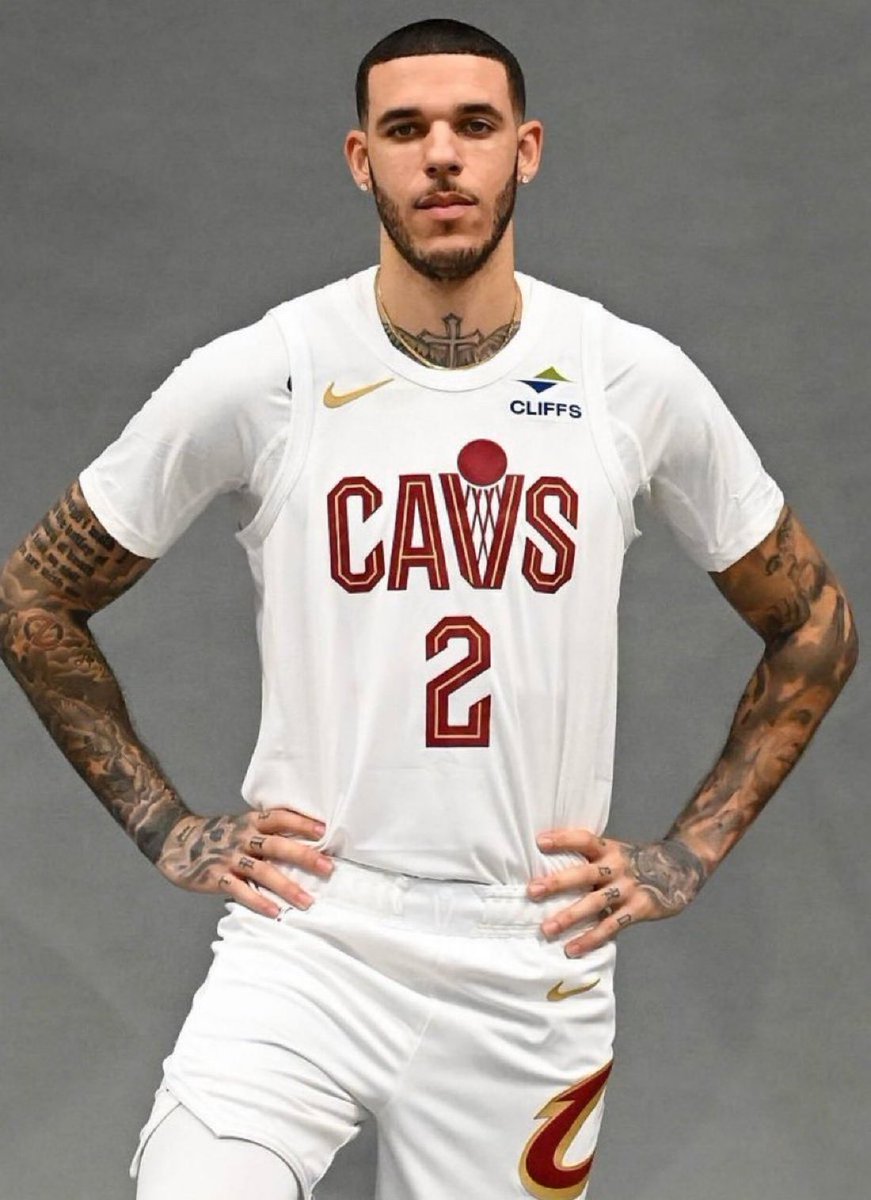 TheHoopCentral's tweet image. The Jazz are expected to waive Lonzo Ball, per @ShamsCharania 

Which team should sign Lonzo? 🤔