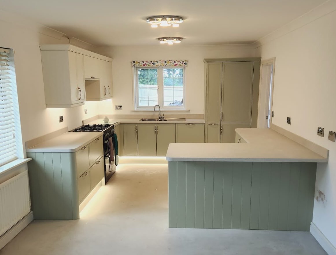 NJSInstallation's tweet photo. Another lovey job - country colours with warm lights - beautiful! #newkitchen #kitchen #kitchendesign #kitcheninstall https://t.co/EvzwCVWMU1