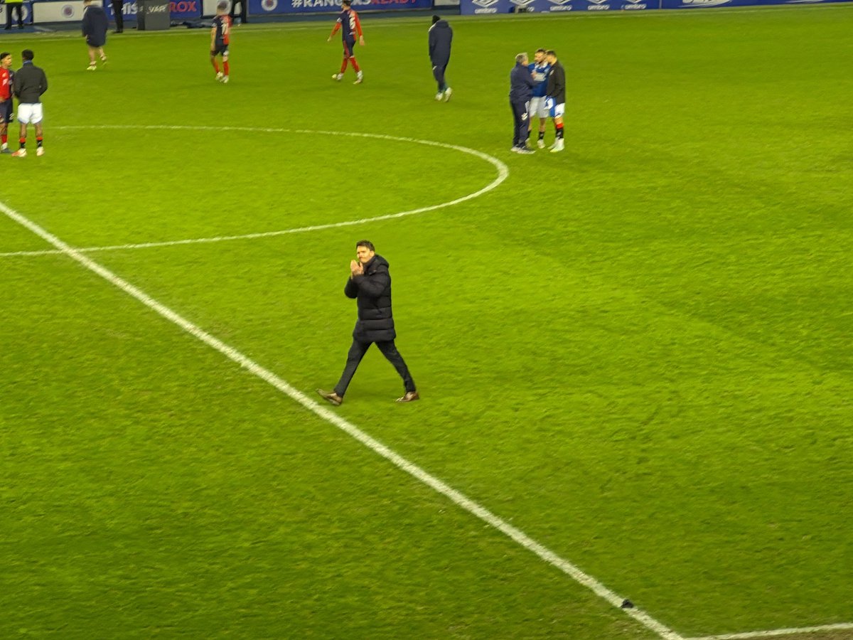 3 points and up the road ⚽️👏