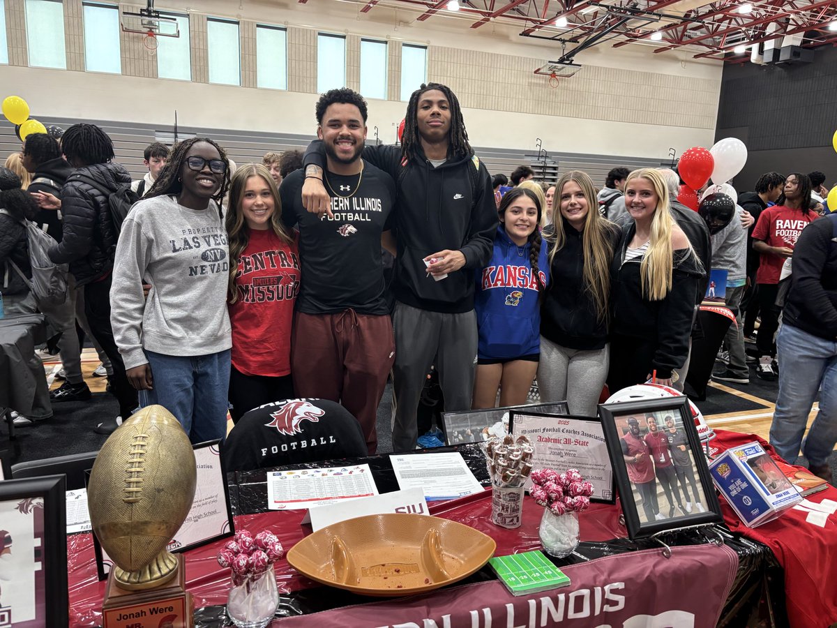 Sarah Mai tweet media