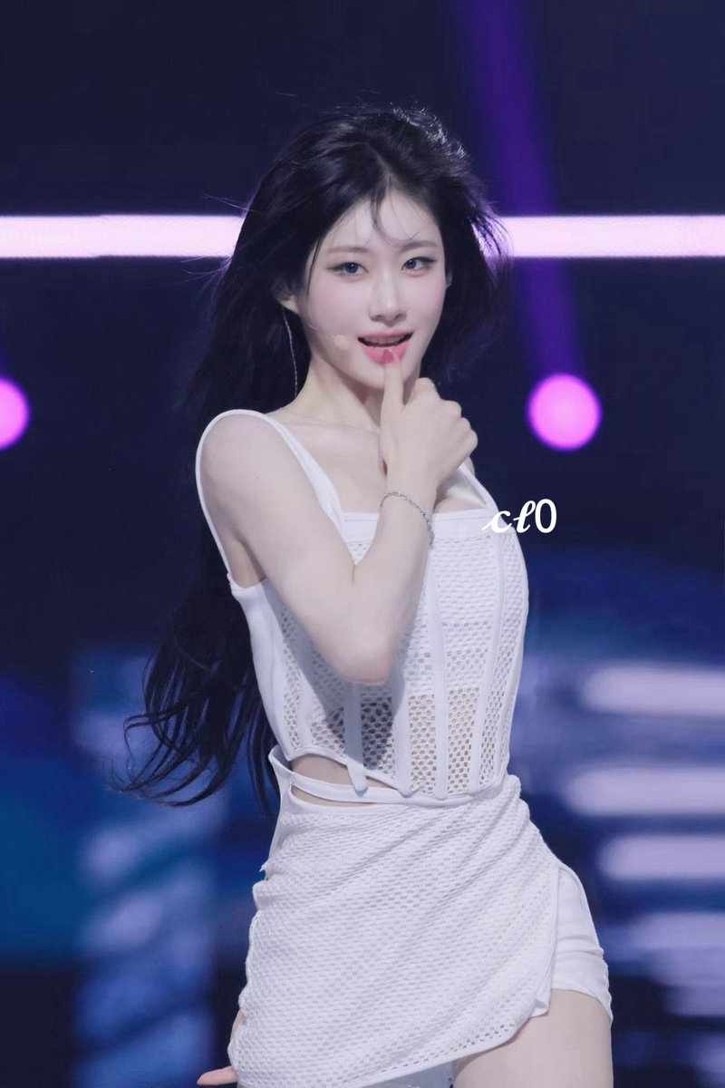 m_fahmi_r's tweet photo. MY GOSHHH....😵‍💫

#ITZY #MIDZY
#CHAERYEONG #채령 https://t.co/rkDLMBVkaZ