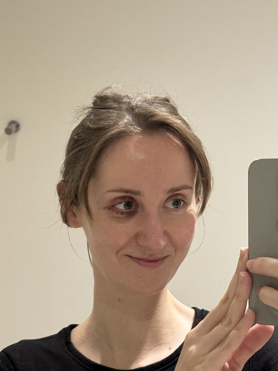 Vera 🧽 tweet media