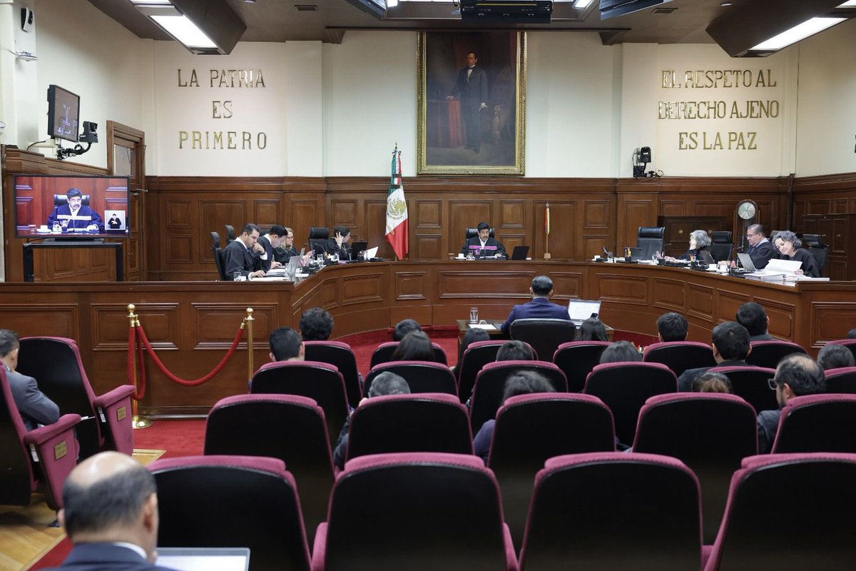 🚨 #ÚltimaHora | La #SCJN analizó un caso en el que determinó que no era válido castigar de forma automática la posesión de #Cannabis por exceder el límite de 5 gramos.

⚠️ ¡OJO! Esta decisión no elimina el delito ni el límite previsto en la ley. El criterio se limita a este