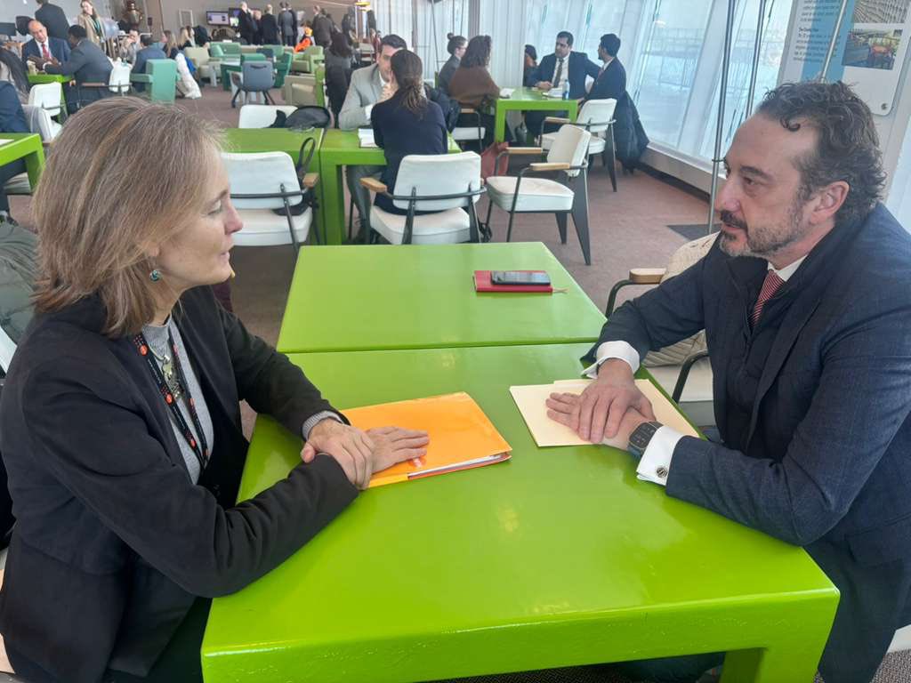 Florence Bauer tweet media