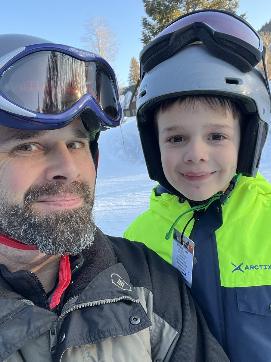 ZackDeuce's tweet image. Final ski lesson of the year. Declan is such a great instructor. I only fell 42 times.
#Parenting #Dadlife #skiing