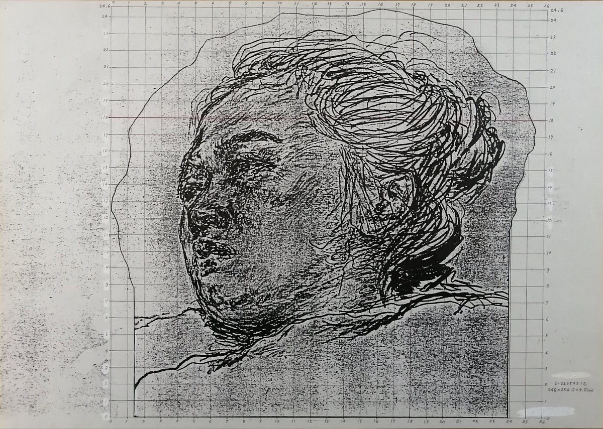 ◉画像1枚目∶「シェイプドパネルの形のドローイング 」1990年 コピーされた紙(B5、18.2×25.7cm)に鉛筆、アクリル絵の具
◉画像2枚目∶『パネルの為の図面』1990年 コピーされた紙(B4、25.7×36.4cm)に鉛筆、赤のボールペン、アクリル絵の具
※【ATSUKO 2】のパネル (246×254×9.5cm) 制作に入る 