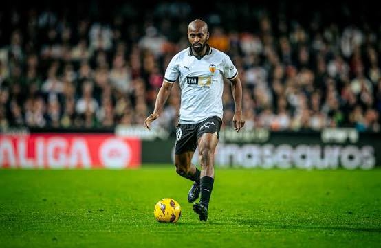 Córner Che🦇 tweet media