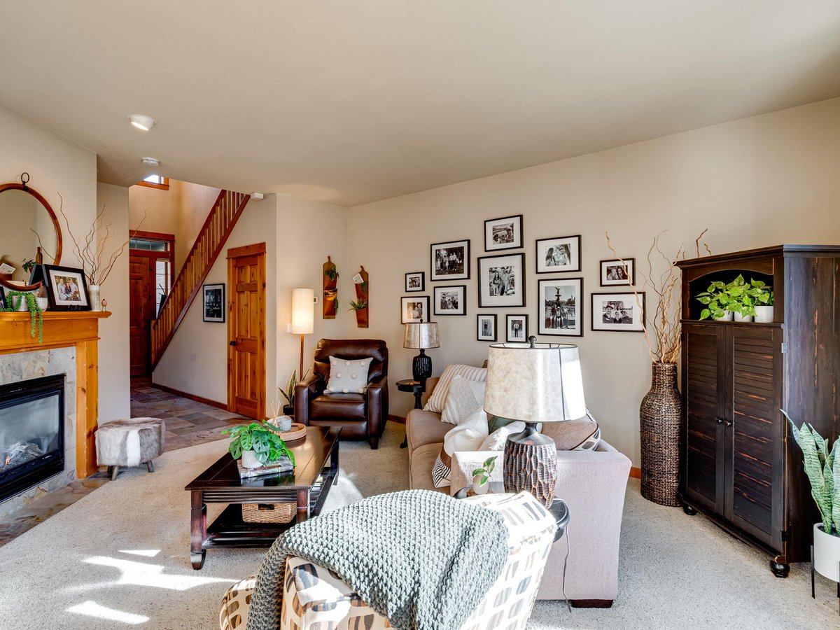 1/2 Have a quick second?  Take a look at this new tour I created...
Cano Real Estate  |  360.823.3333
12800 NE Salmon Creek Ave #C110
Nestled within a gated community, this stunning home welcomes you with a