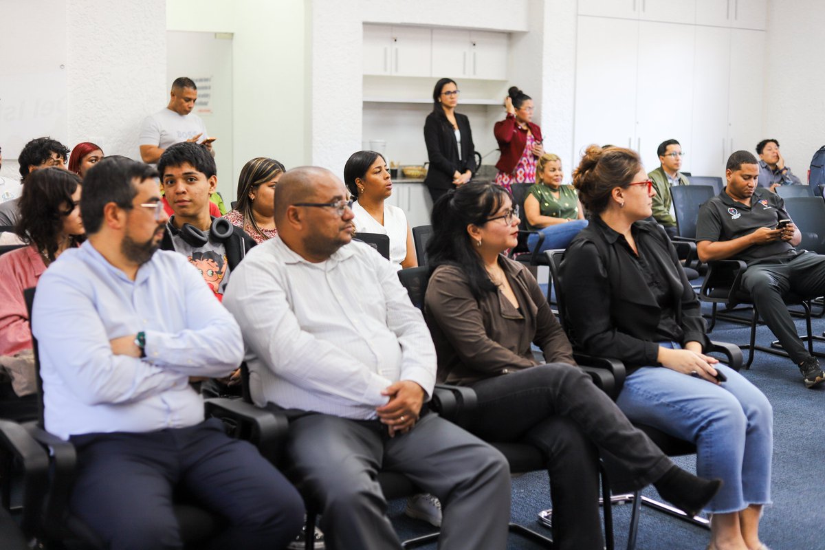 U del Istmo tweet media