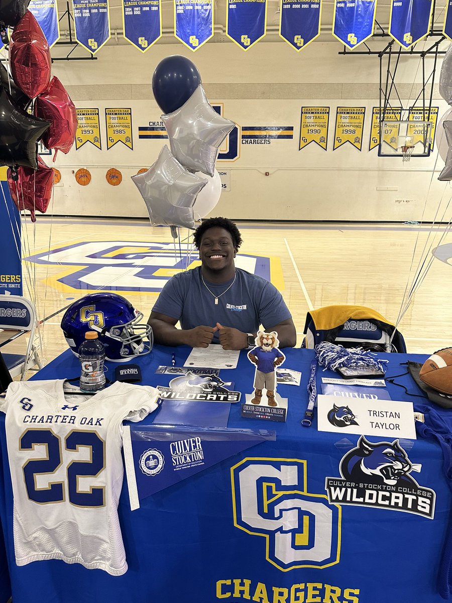 TristanTtutu22's tweet photo. #CommitToThePAW
I'm truly grateful and blessed to have the opportunity and the ability to play the game. I love.
@CoachSallayCSC @CoachBowman55
@CoachMelton_CSC @CoachCobb_CSC
@CoachMiller02 @Coach_Frink
@CoachBress_CSC @CoachCruseIII
@kjchampion1 @CoachP_CSC @CSCwildcatsFB https://t.co/WGA8oEBdE2