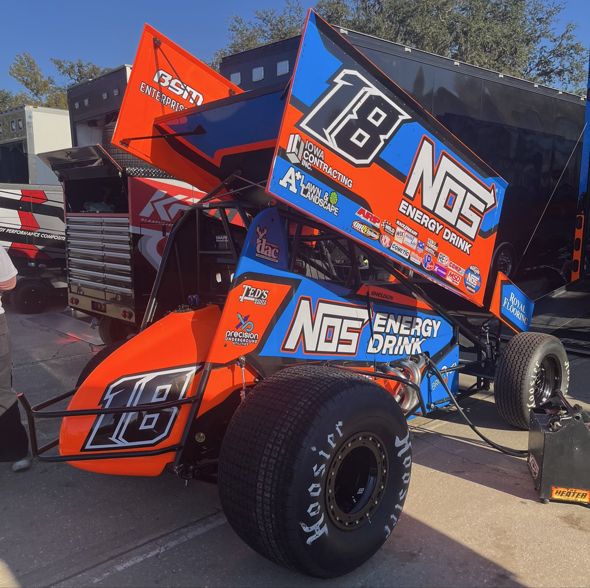 JDove_Phenom's tweet image. Team NOS well represented this week at Volusia with the @WorldofOutlaws @NosEnergyDrink Sprint Cars! 🐊

#TeamNOS #GetAfterIt