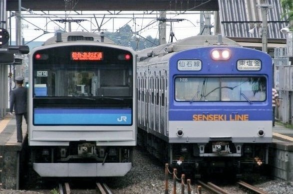 mine7598's tweet photo. さあ！2月5日！
もちろん205系の日？

京葉線メルヘン顔ADトレイン、仙石線下馬駅で103系と並ぶ、山手線ヤテ1編成、黒磯口のラッピング
3月13日は仙台に行く予定があるのですが、果たして205系には会えるのか？ https://t.co/3Po6EpL2aG