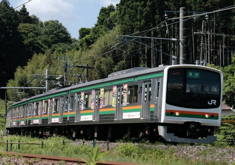 mine7598's tweet photo. さあ！2月5日！
もちろん205系の日？

京葉線メルヘン顔ADトレイン、仙石線下馬駅で103系と並ぶ、山手線ヤテ1編成、黒磯口のラッピング
3月13日は仙台に行く予定があるのですが、果たして205系には会えるのか？ https://t.co/3Po6EpL2aG