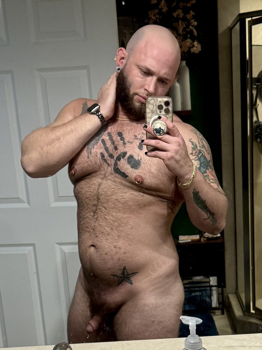 Just finished at the gym. Wanna sniff?